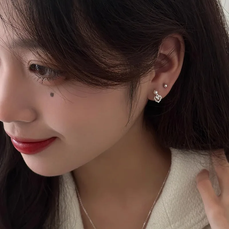 Женские серьги-гвоздики из серебра 925 пробы с жемчугом