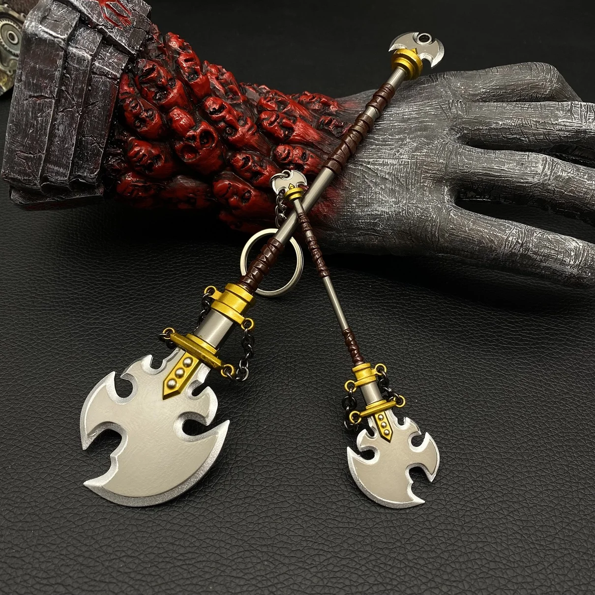 

High-quality Savage Lynel Spear Tiny Metal Zelda Dungeon Legendary Equipment Blunt Blade Toy Spear Keychain Room Display Art