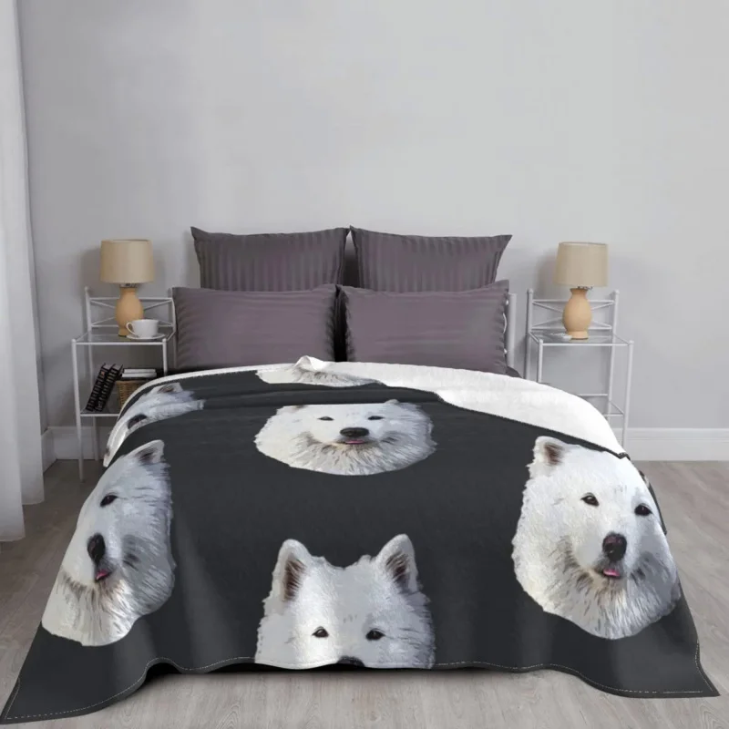 

Samoyed Stunning Dog Blanket Fleece Spring/Autumn Animal Breathable Soft Throw Blanket for Home Bedroom Rug Piece