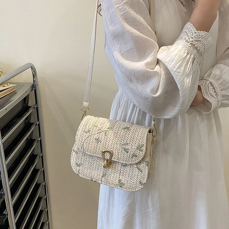 

28GD Small Saddle Bag Lace Flower Crossbody Bag Straw Woven Bag Shoulder Bag Saddle Bag Messenger Bag for Beach Party