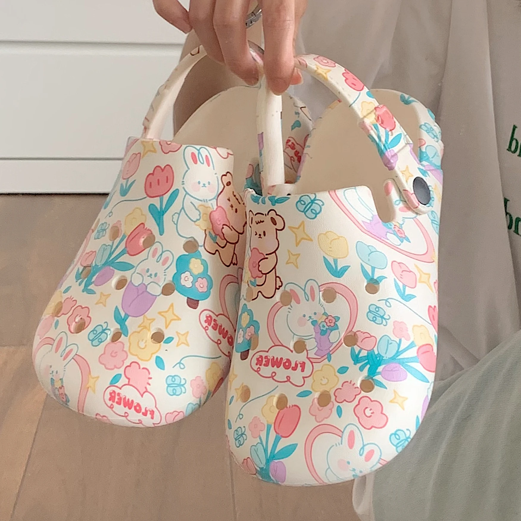 2022 New Summer Students Cute Women's Shoes EVA Material Adult Sandals Pink Flowers Light Slippers Baotou Anti-collision Women's