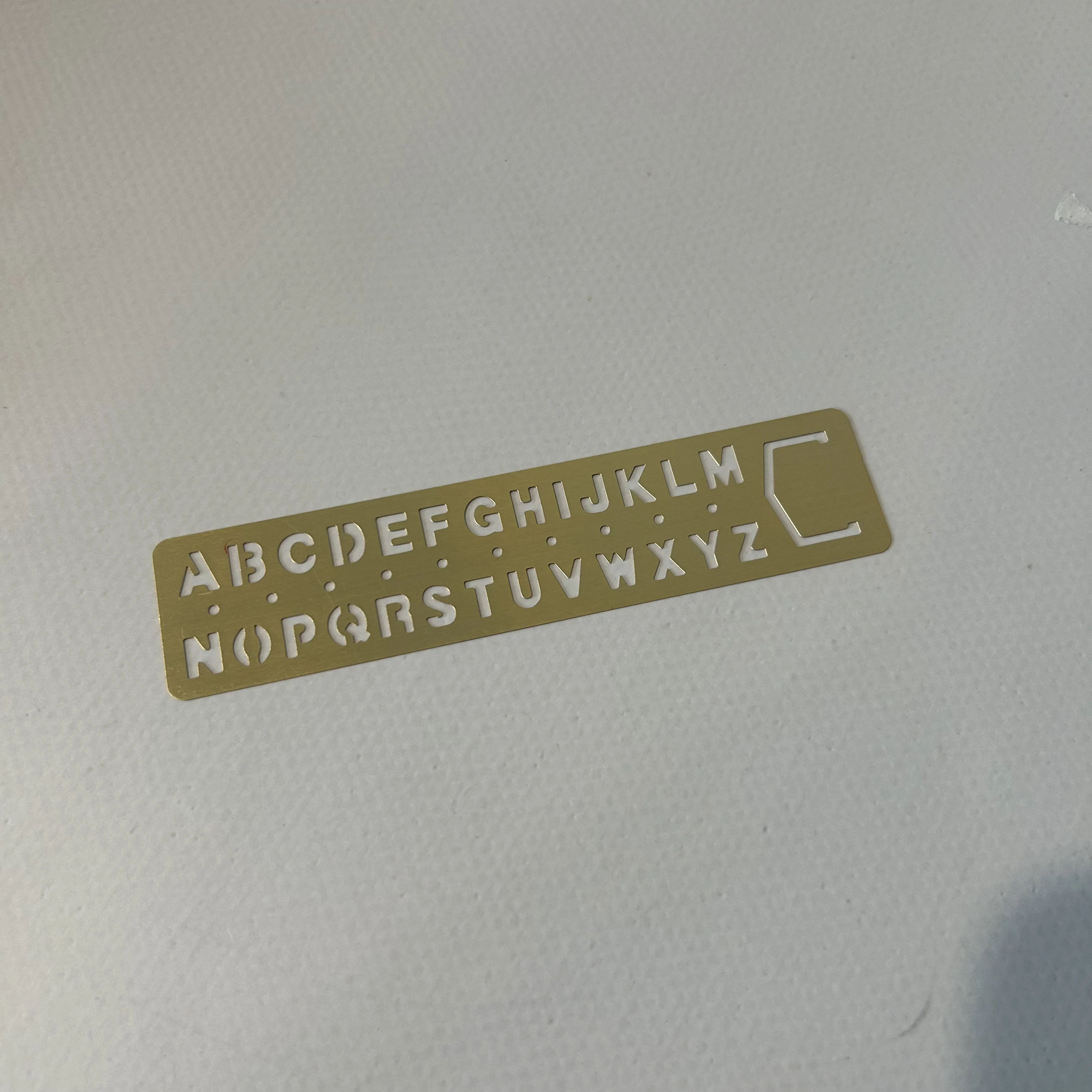 

Металлические трафареты для рукоделия