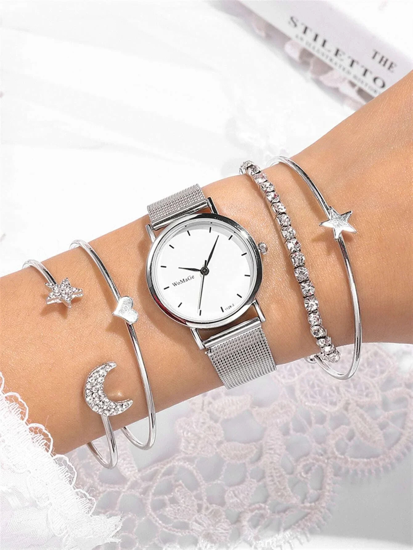 

1pc Round Pointer Mesh Strap Quartz Watch & 4pcs Bracelet