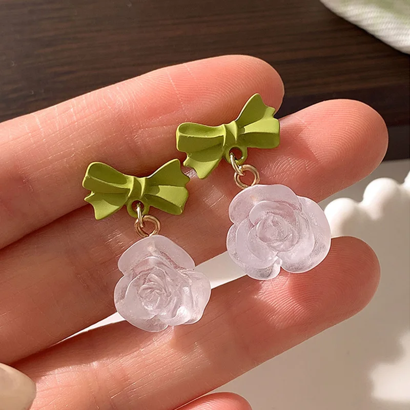 Полупрозрачные подвески в виде цветов женские серьги яркий простой дизайн