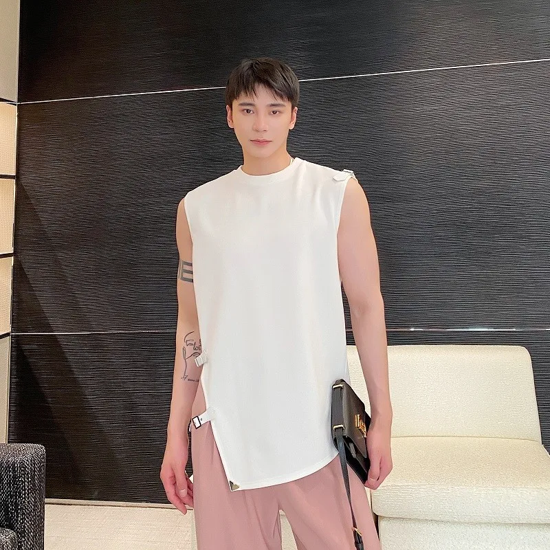 Мужская кожаная футболка без рукавов однотонная майка с регулируемой пряжкой и