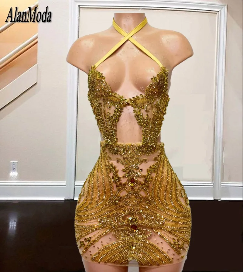 

AlanModa Gold Fitted Birthday Dresses For Women Halter Crystal See Through Short Prom Gowns Black Girls Party Wear