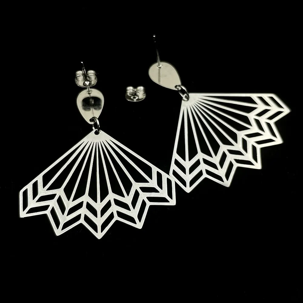 

Women's Earrings-Fashion Charm Ladies Stainless Steel Earrings Wholesale and Retail Holiday Gift Party Decoration