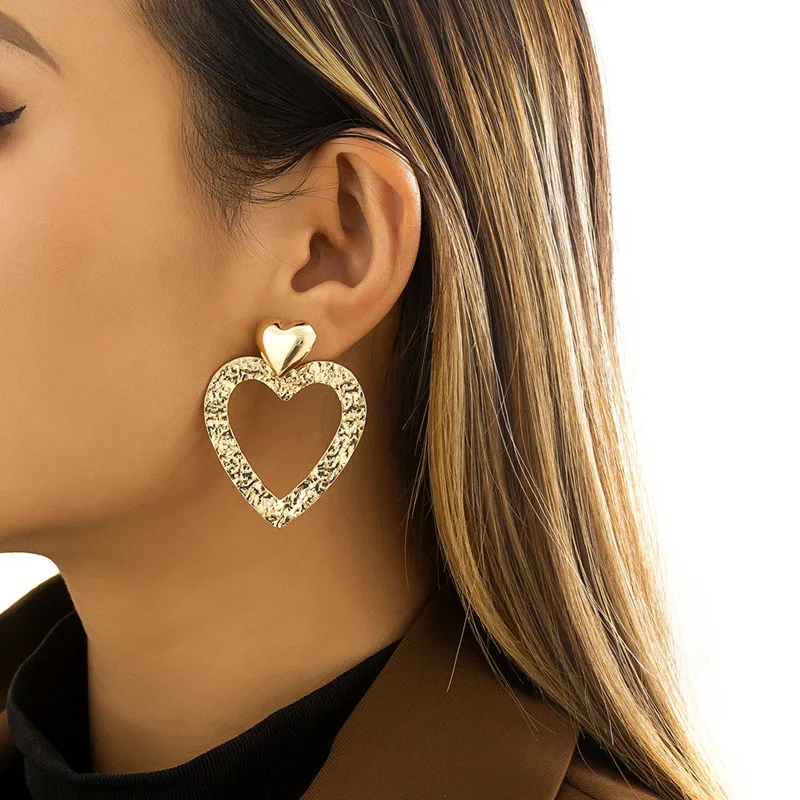 

Women Jewelry Heart Earrings Popular Design Sweet Korean Temperament Fashion Metal Love Drop Earrings For Celebration Gifts