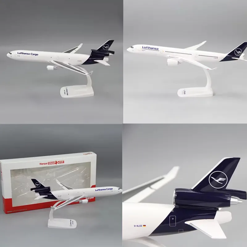 Фото Масштаб 1/200 Европа McDonnell Douglas MD-11 Lufthansa Cargo Airlines/A350-900 Lufthansa Airlines в сборе, модель самолета №1