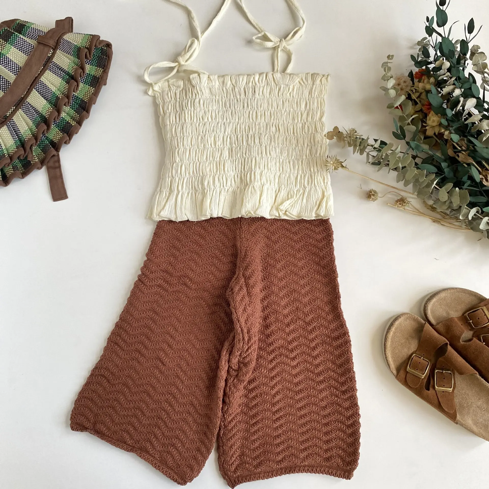 Рисунок 4 - Популярные женские джинсовые брюки