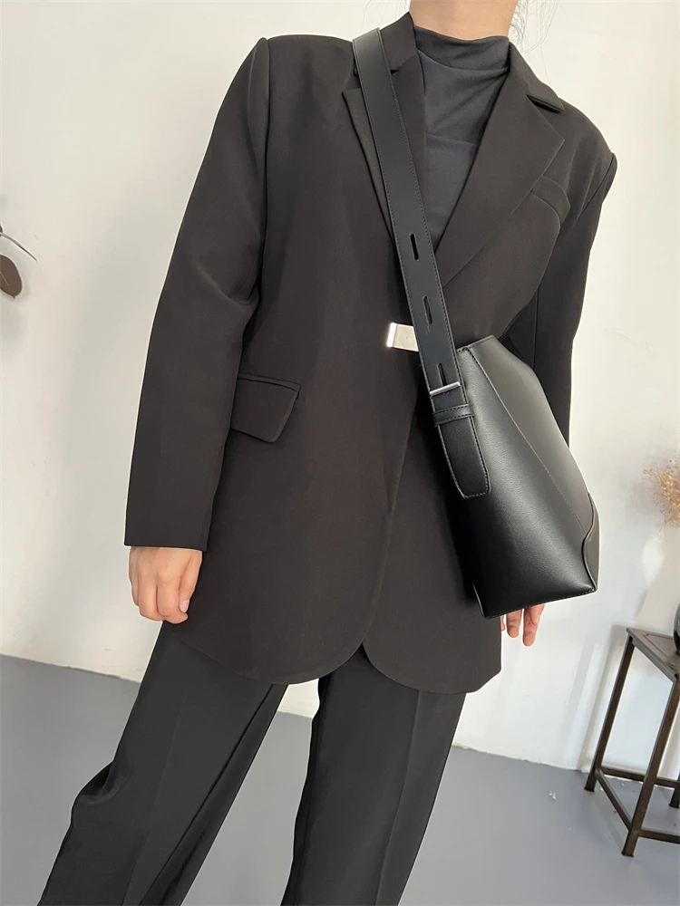 Medium-Sized Chinese Bucket Bag Women Large Capaci 2024 New High-Grade Shoulder Commuter Tote