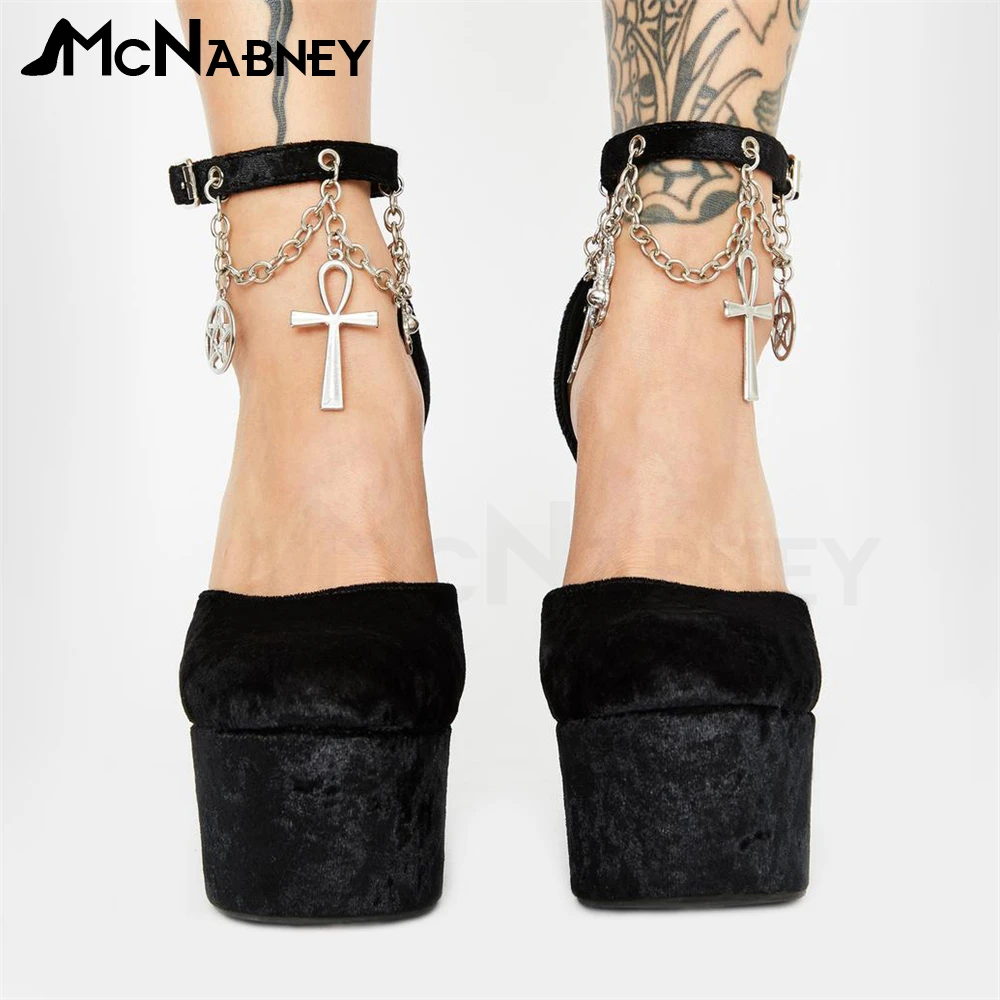 Velvet Platform Pumps Metal Cross Accessories High Heels Ankle Buckle Round Toe Chunky Punk Style Shoes for Ladies Custom Colors