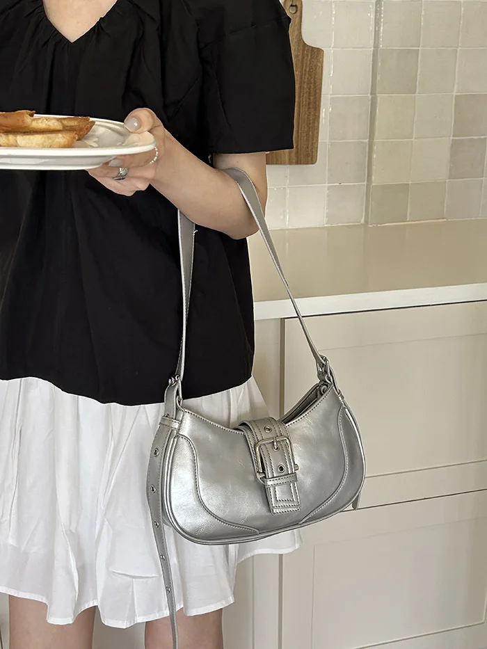 Новинка модные женские сумки-Хобо Повседневная однотонная сумка под подмышку