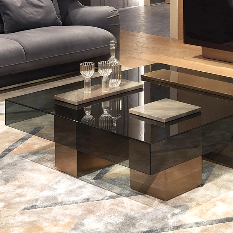 Журнальный столик из натурального мрамора в итальянском стиле светильник