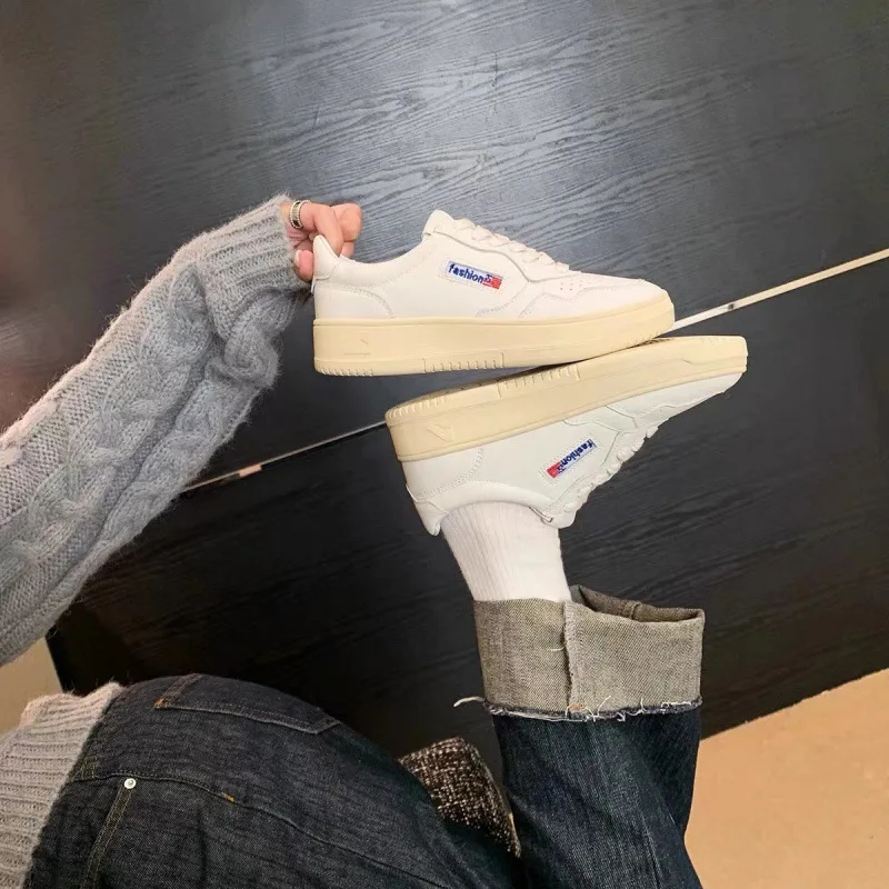 

2Women's Shoes Spring New White Shoes Women's Shoes Color Matching Thick Bottom Round Toe Sports Casual Sneakers