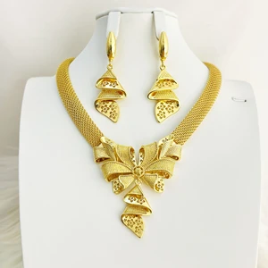 Gold Colour Plated Necklace Earring Set Beautiful Fashion Trend Sweet Romantic Party Wedding