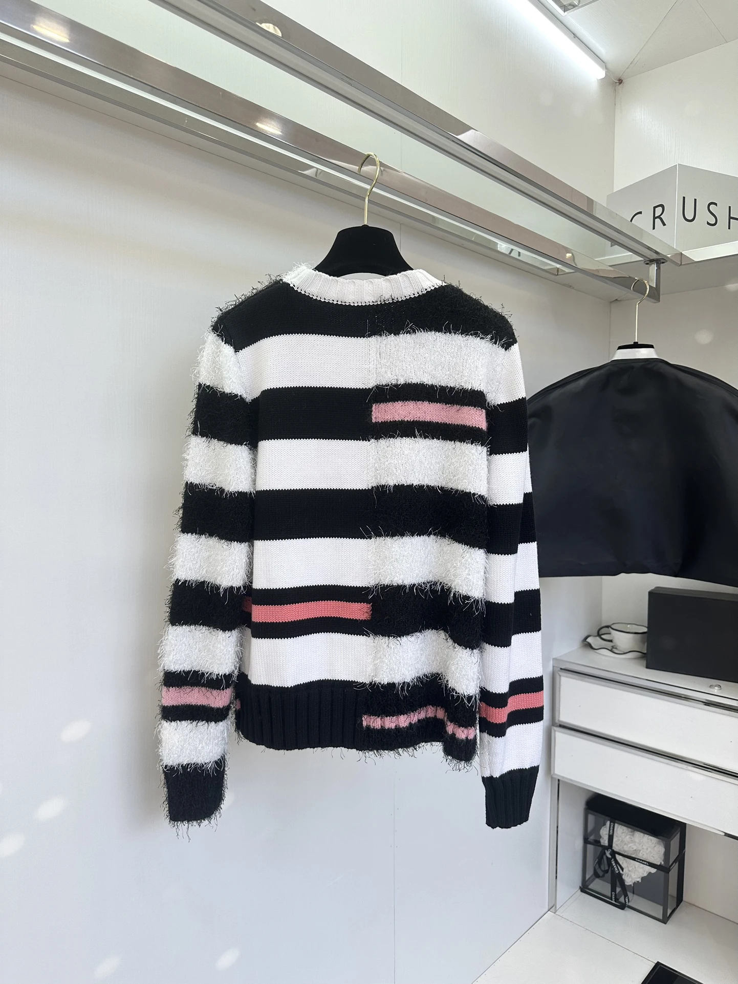 

Classic Black and White Stripe Pullover, New, 2023