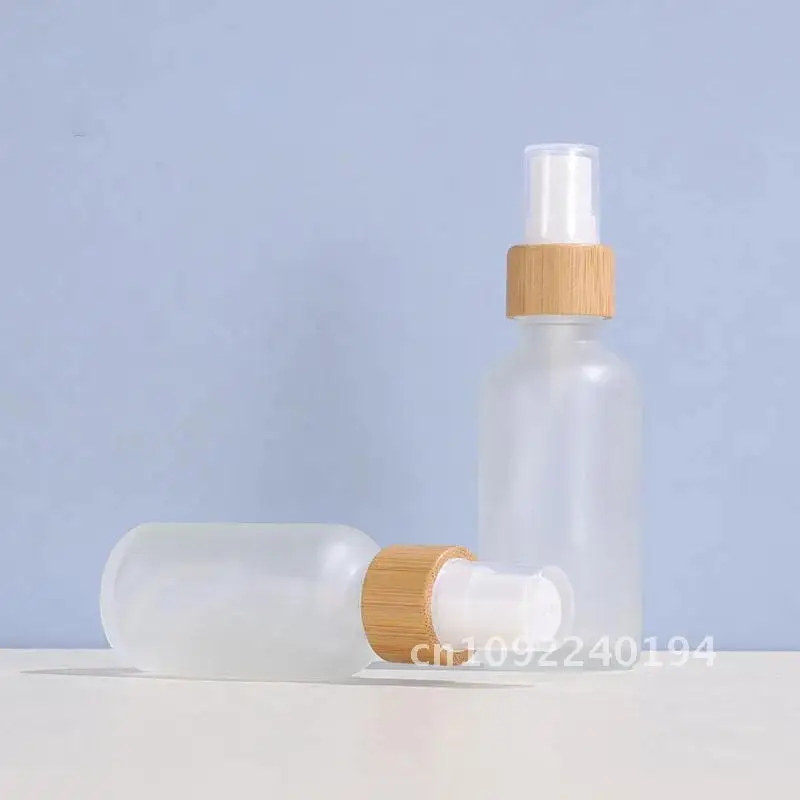 Образец распылителя 10 × 50 мл с бамбуковой крышкой пустой для путешествий