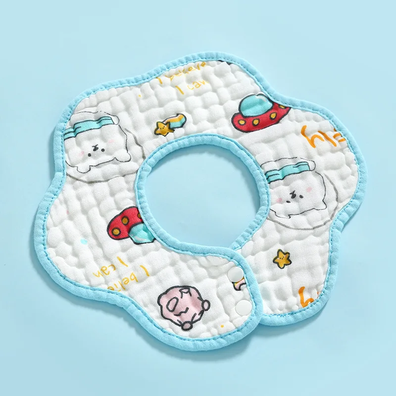 Хлопковое полотенце с принтом детский Слюнявчик лепестками моющийся