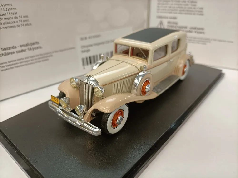 

GLM 1:43 For Chrysler Imperial CG Club Sedan 1931 Classic Cars Limited Metal Resin Plastic Static Simulation Car Model Toy Gift