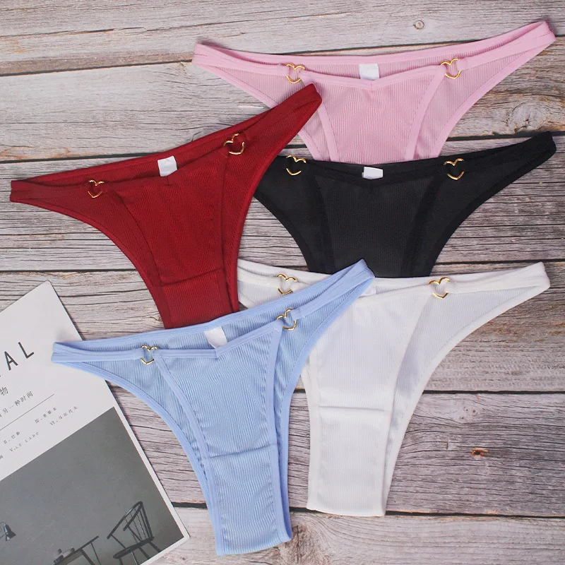 

Specializing in low waist solid color women's underwear seamless briefs large size without trace underwear underwear women