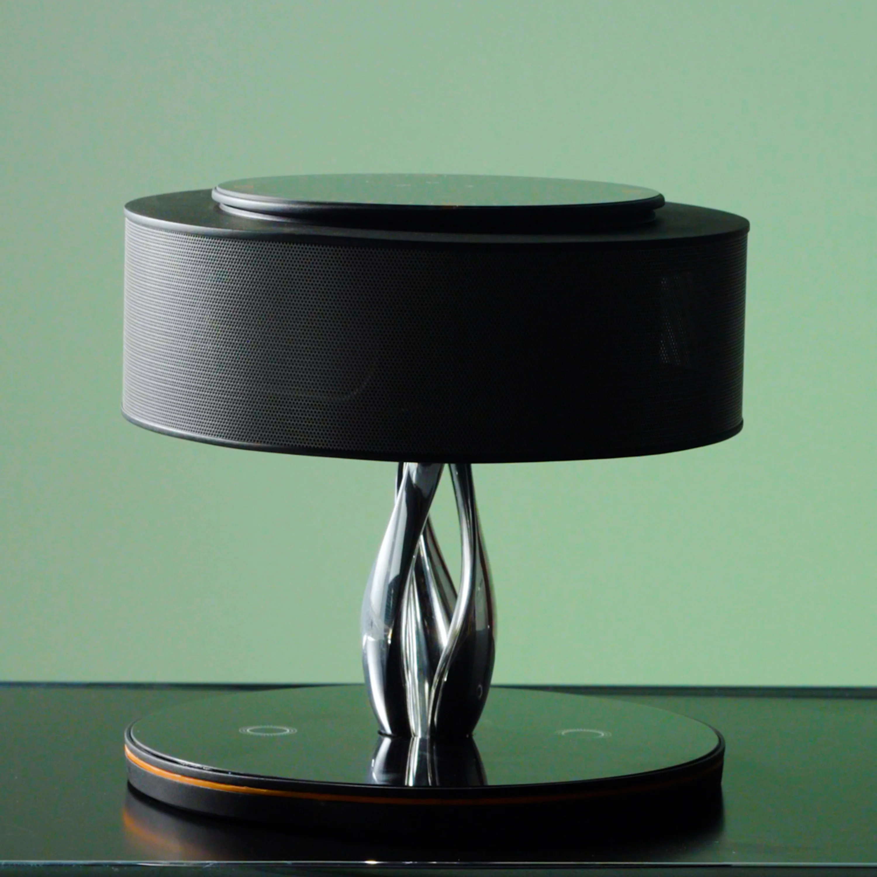 

Hot Selling Product China Factory New Releases Promotional Gift Smart Table Lamp With Wireless Charger Bluetooth Speaker