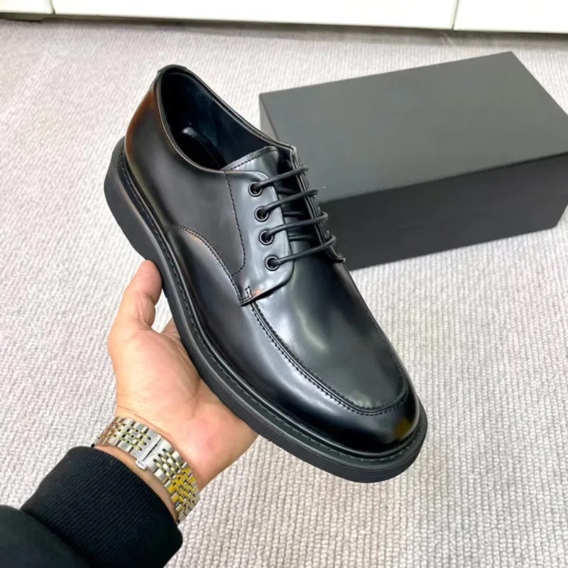 

Four Seasons High-end Fashion Business Casual Men British Wind Classic All-match Leather Shoes