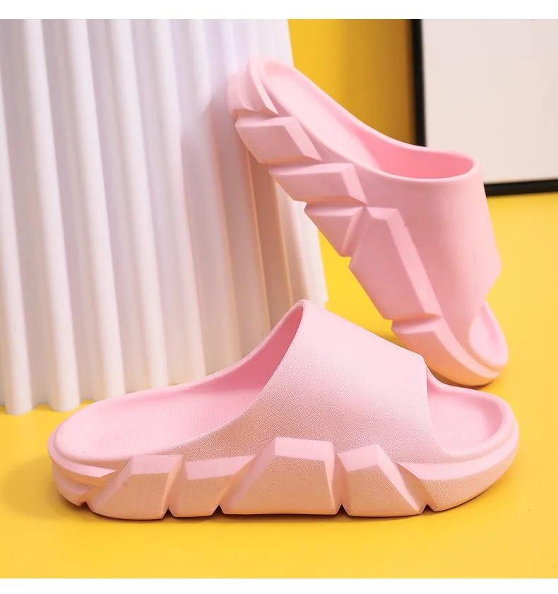 New feces slipper men's summer non-slip home wear home thick bottom men's bath sandals and slippers women