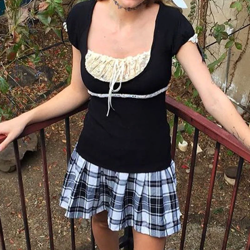 

Женская Кружевная футболка Y2K в стиле пэчворк с бантом, женский короткий плиссированный пуловер с квадратным воротником и коротким рукавом,...