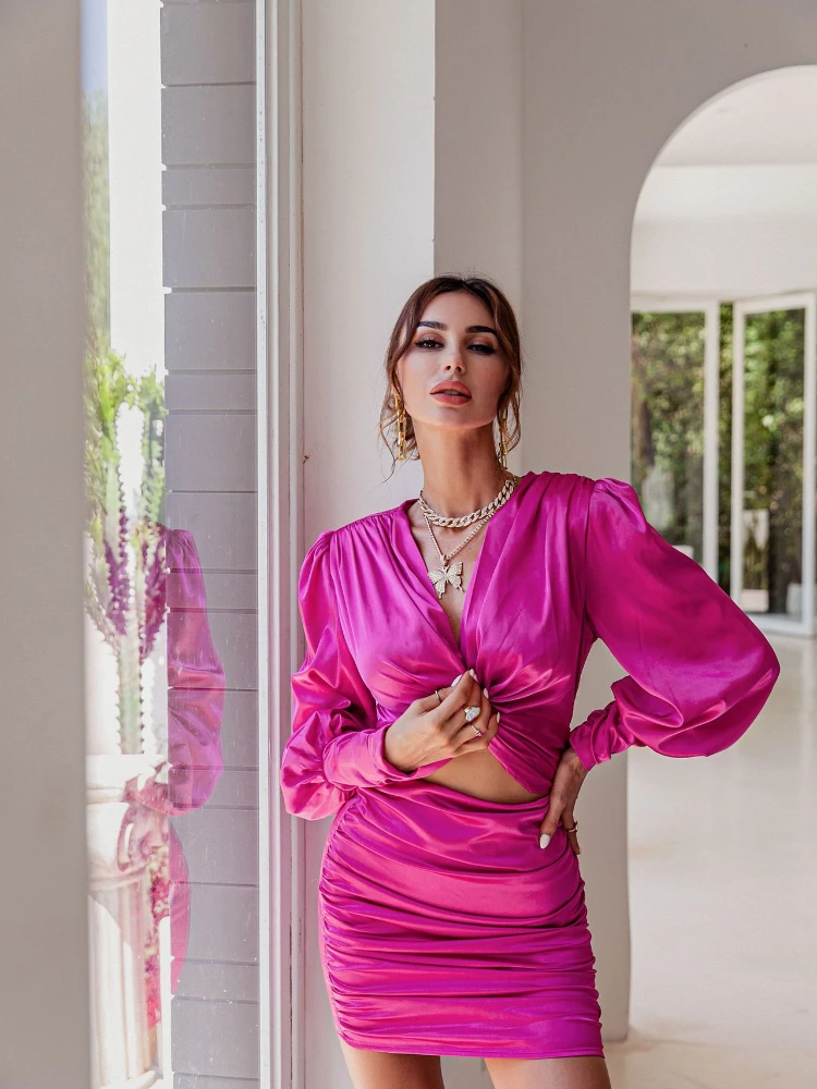 

Women Solid Color Long Sleeve V Neck Cut Out Bodycon Mini Dress Autumn Exotic Elegant Party Luxury Fashion Sexy Dresses 2022