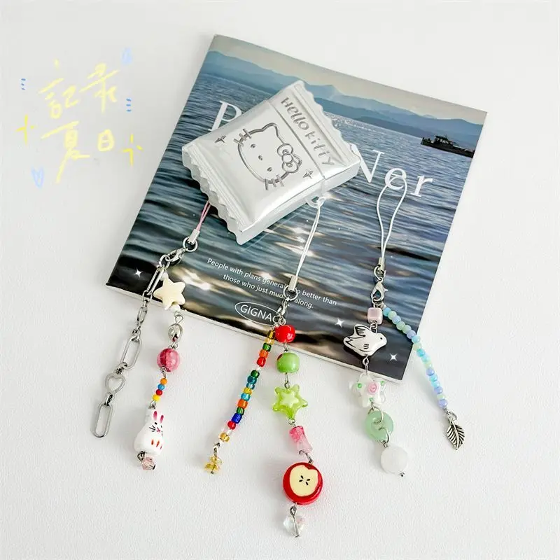 Милый мультяшный брелок для ключей с бусинами в стиле аниме iP 11 книг камеры Airpods