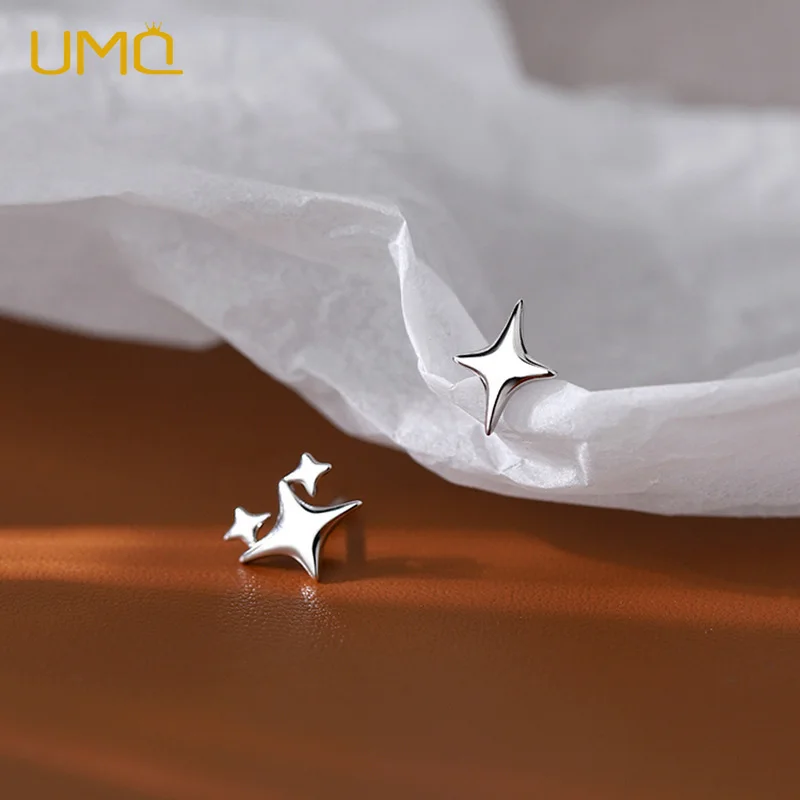 

UMQ 1Pair Platinum Ins Wind Star Earrings Small Design Sense Female Summer New Fashion Earrings High Sense Earrings Jewelry