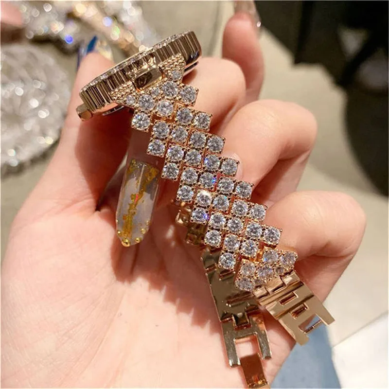 2PCS Fashion Trend Business Versatile Luxury Diamond Set Sky Star Elegant Quartz Watch Set Diamond Bracelet Set