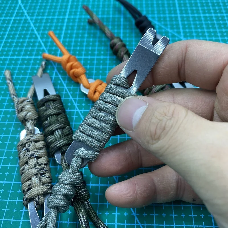 

Pure Handmade Umbrella Rope Braided Edc Handle Like Stainless Steel Crowbar Keychain Mini Pocket Tool Nail Lifter