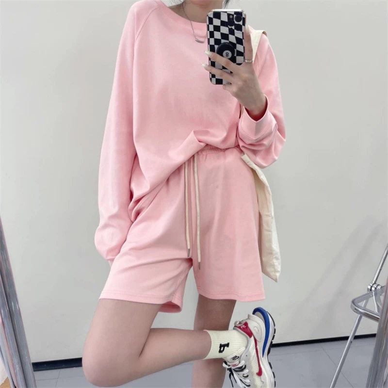 

Женский спортивный костюм из двух предметов, повседневный двухсторонний хлопковый костюм с футболкой с длинным рукавом и шортами в Корейск...