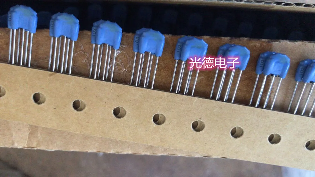 

50PCS/ ZJSR5101-103AT TDK three-terminal filter 103 50V 5A 10NF EMI/RF ferrite