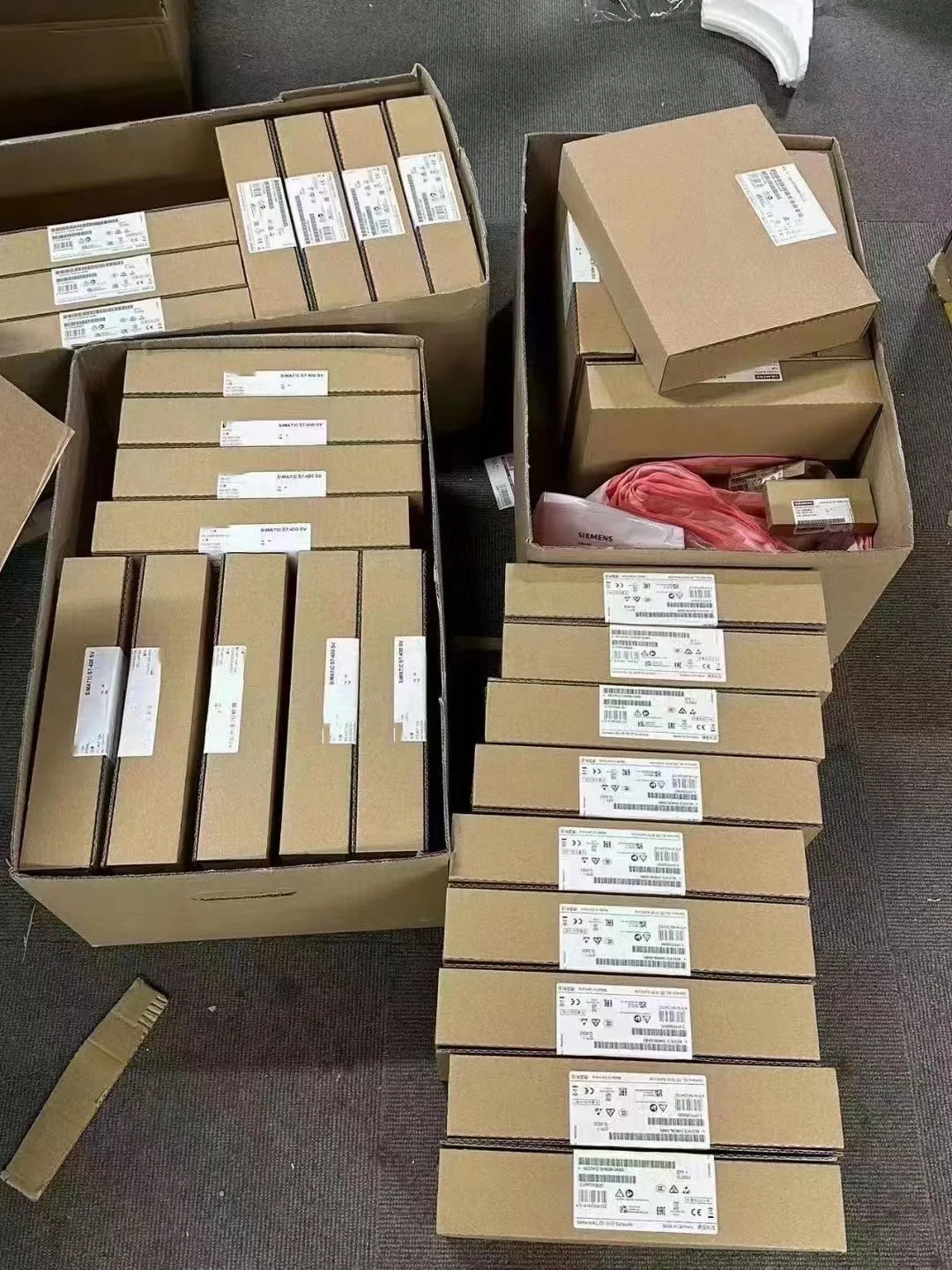 CJ2M-CPU13 PLC контроллер новый оригинальный склад программируемый plc