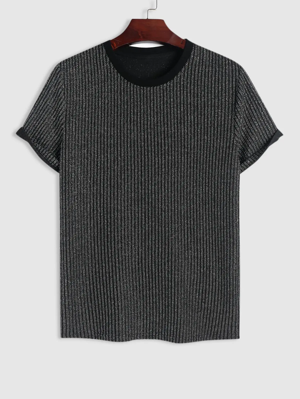 Мужская футболка с коротким рукавом и прямыми штанинами