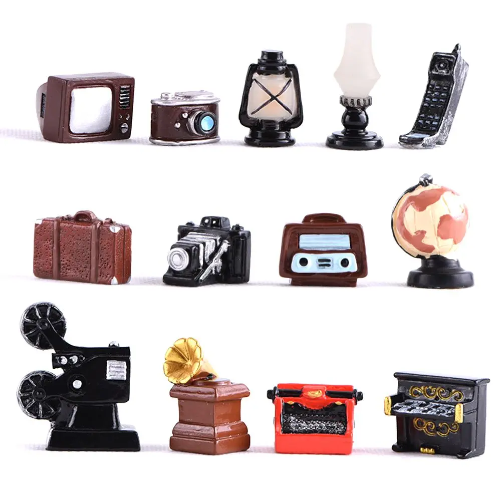 

Retro Dollhouse Ornaments Toy Home Decor Telephone Mini Pianos TV Model Furniture Figurine Decoration Crafts