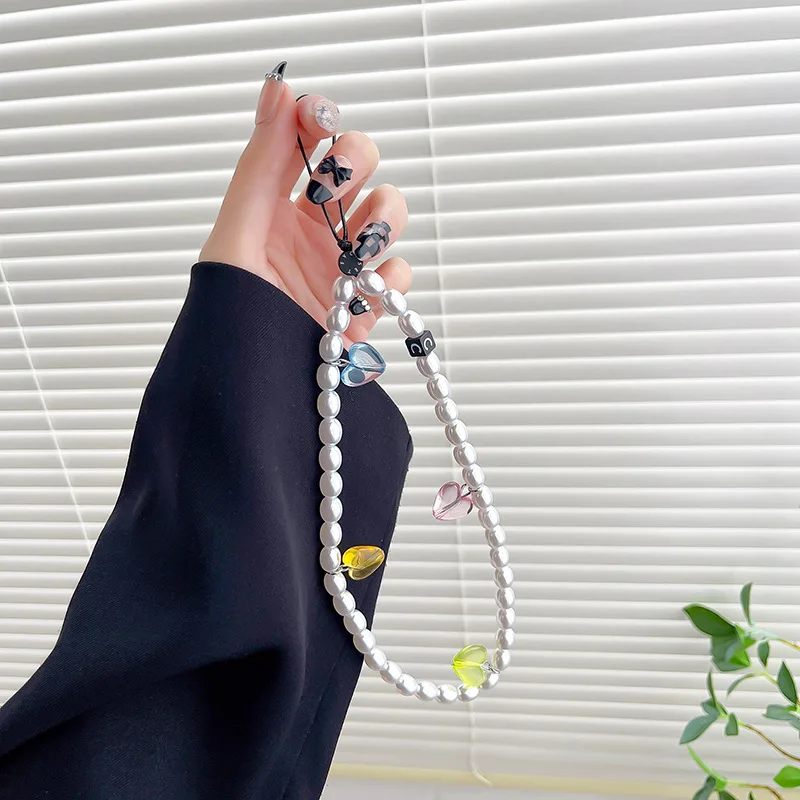

Love Pearl Phone Case Hanging Strap