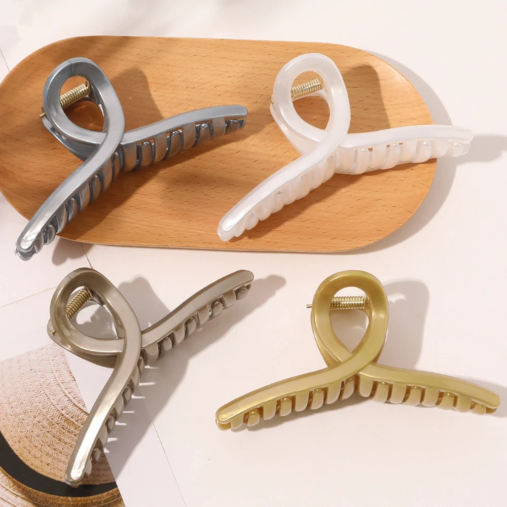 

2021 Temperament Acrylic Hair Clip Simple and Versatile Plastic Plate Hair Clip Fashion Cross Hair Claw Hair Accessories Women