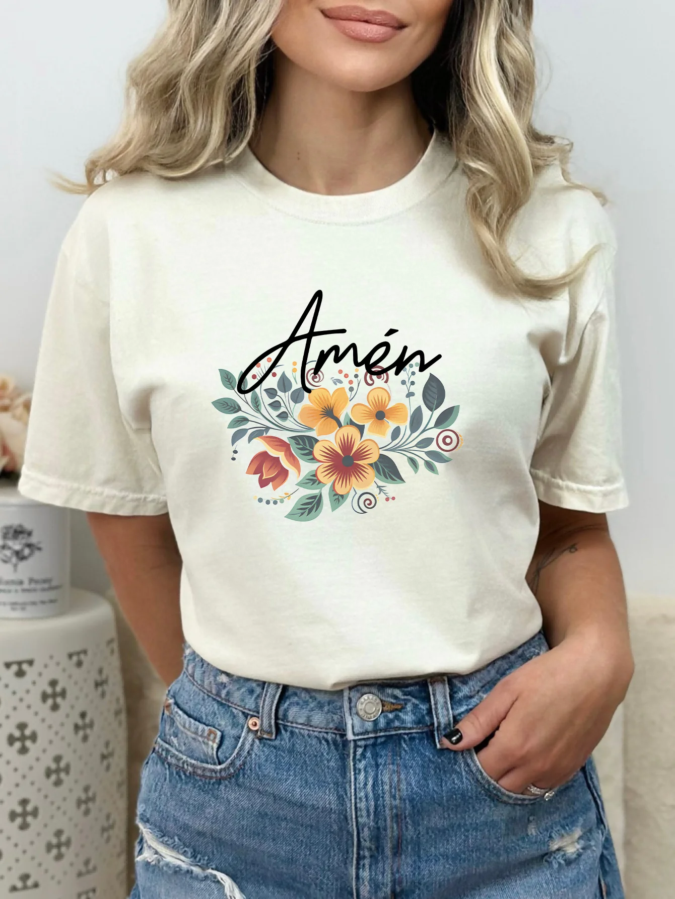 Футболка с круглым вырезом и разноцветным принтом повседневный топ коротким