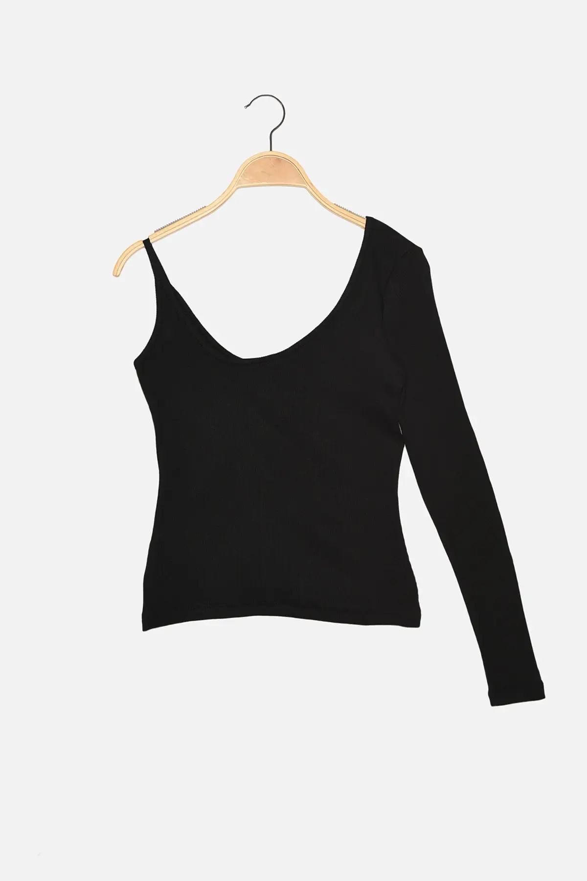 

Trendyol Ribbed One Shoulder Knitted Blouse TWOAW22BZ0389
