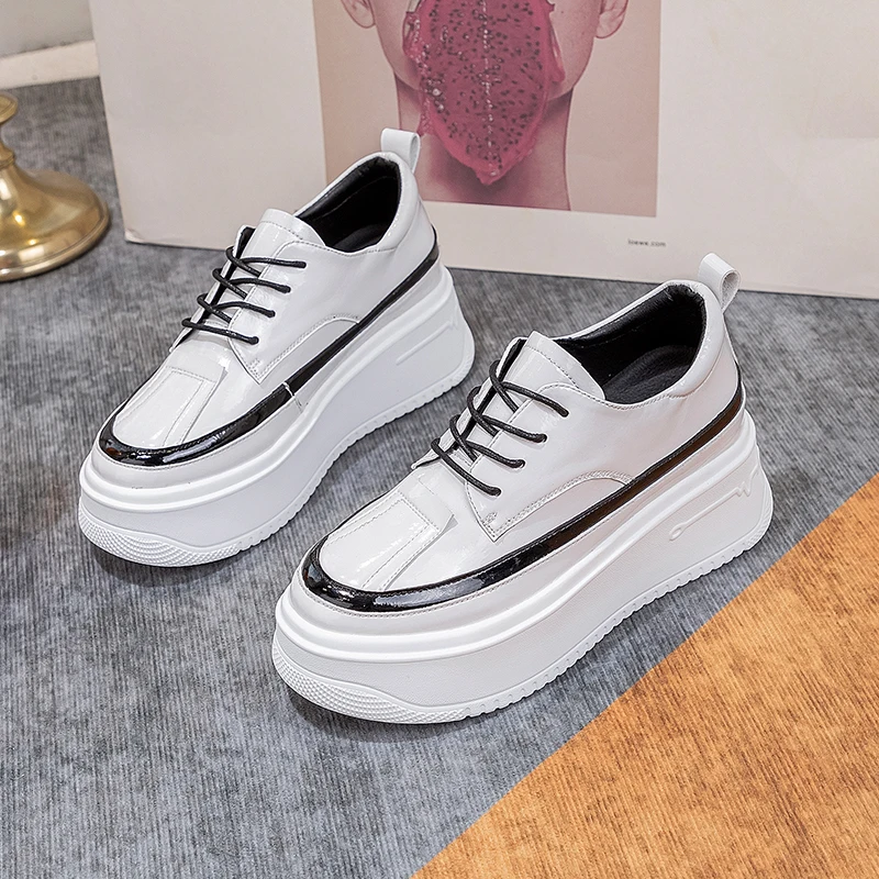 Casual Sneakers Women Trends 2023 High Heels Luxury Designer Shoes Ladies Flats Tennis Female Elegant Platform Shoe Thick Bottom