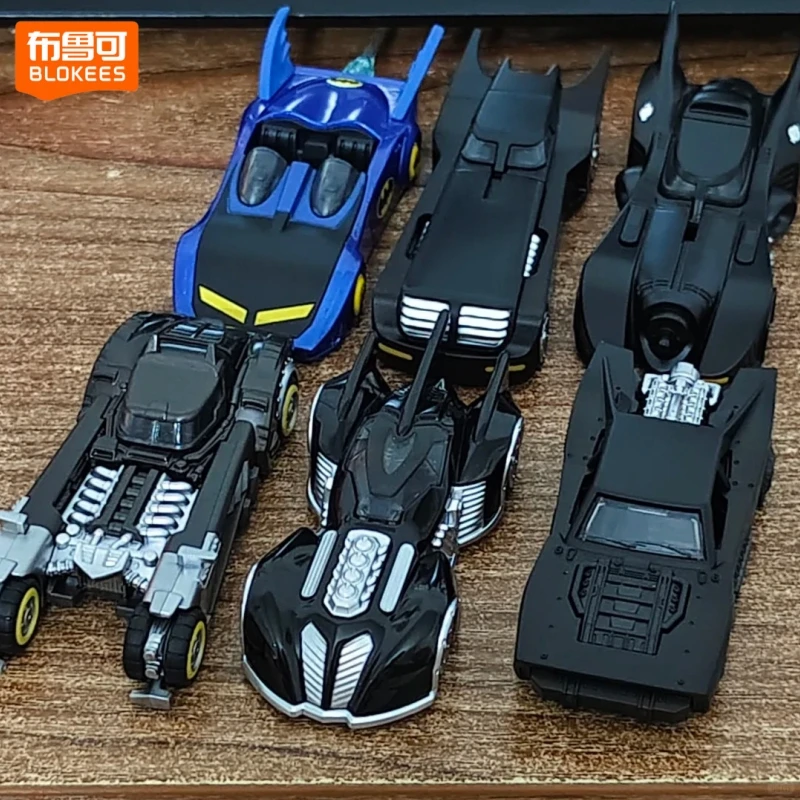 Фото Оригинальная сборная модель автомобиля Бэтмена Blokees Gothan Shadows Batmobile The Dark Knight E02, масштаб 1:64, в закрытой коробке, игрушка-украшение. №1