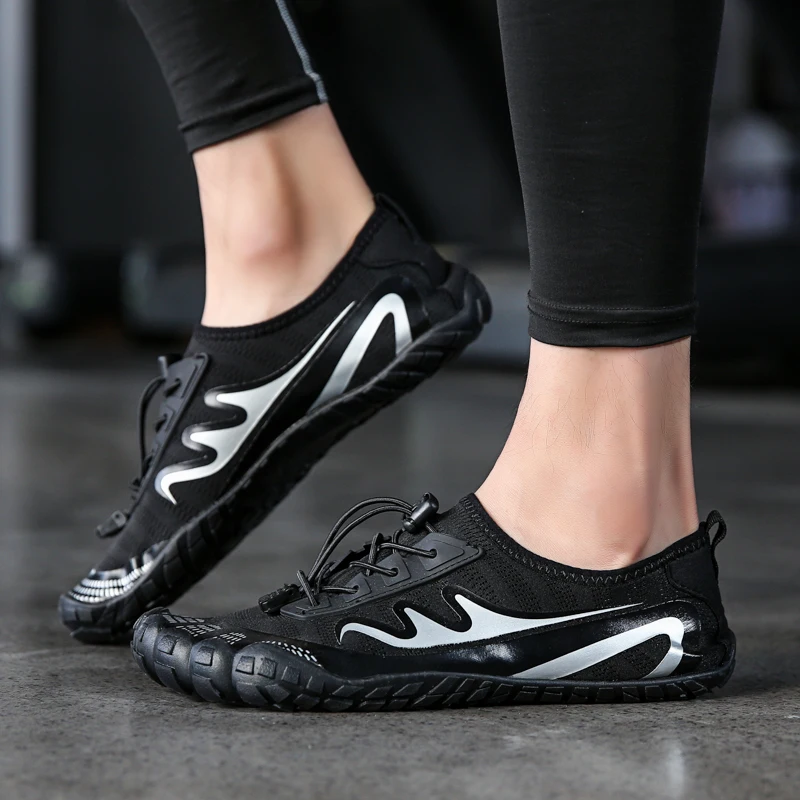 Swimming Shoes Men Beach Aqua Shoes Women Quick Dry Barefoot Upstream Surfing Slippers Hiking Water Shoes Wading Unisex Sneakers