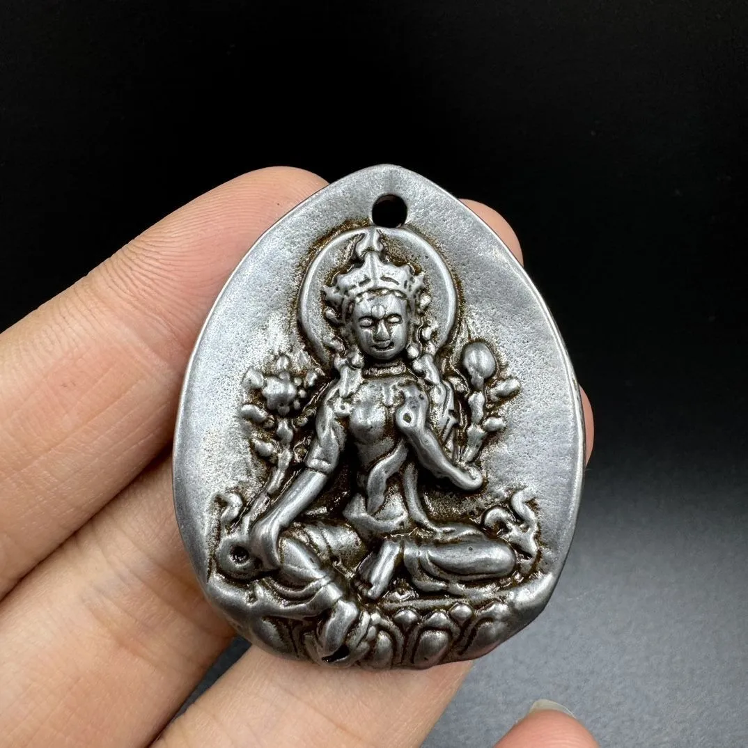 

Старинный тибетский буддийский амулет Зеленая Тара