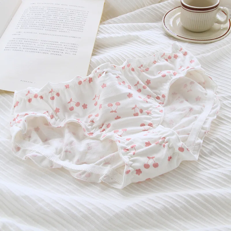 

Ruffled Panties Mid Waist Breathable Cherry Strawberry Print Girls Panties