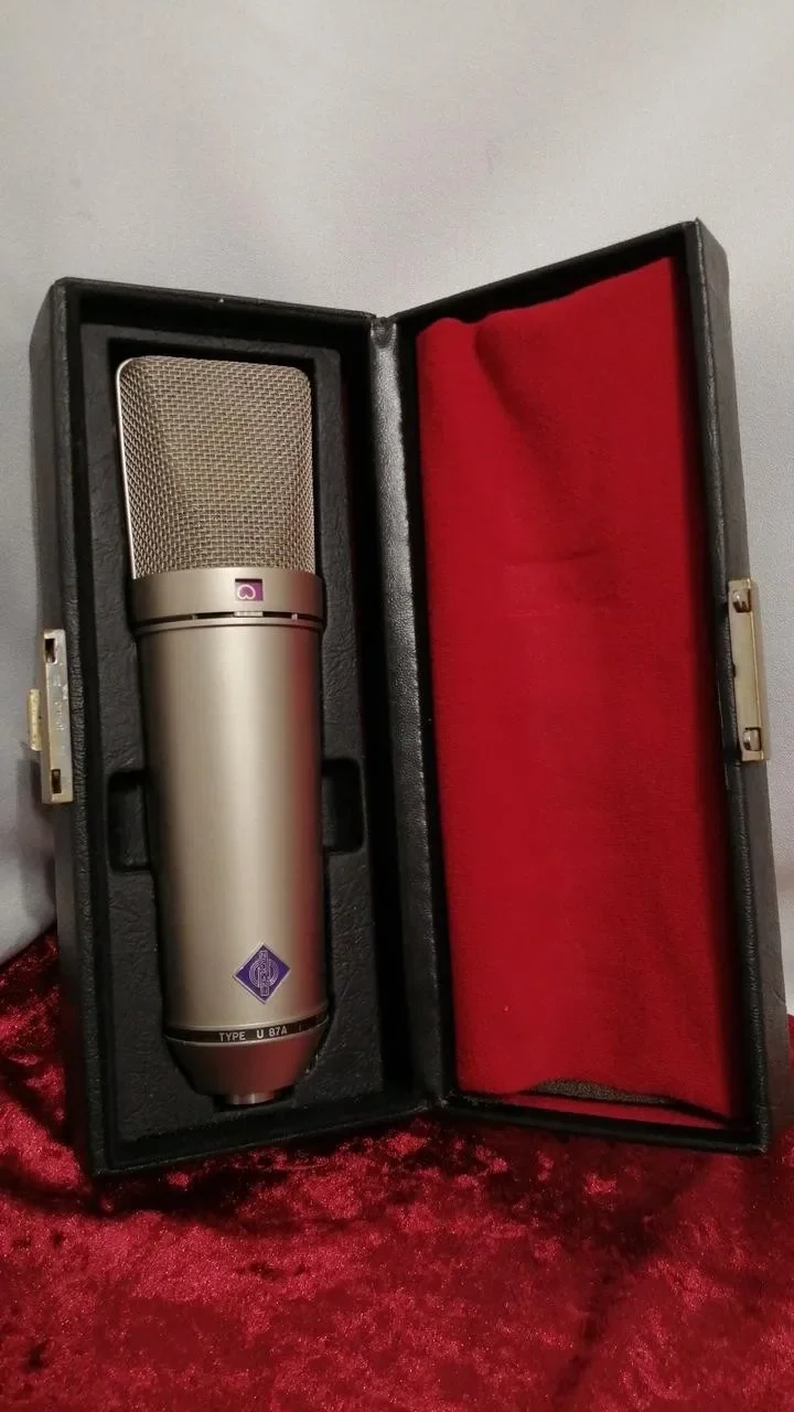 Фото Конденсаторный микрофон NEUMANN U87AI Студийное качество №1