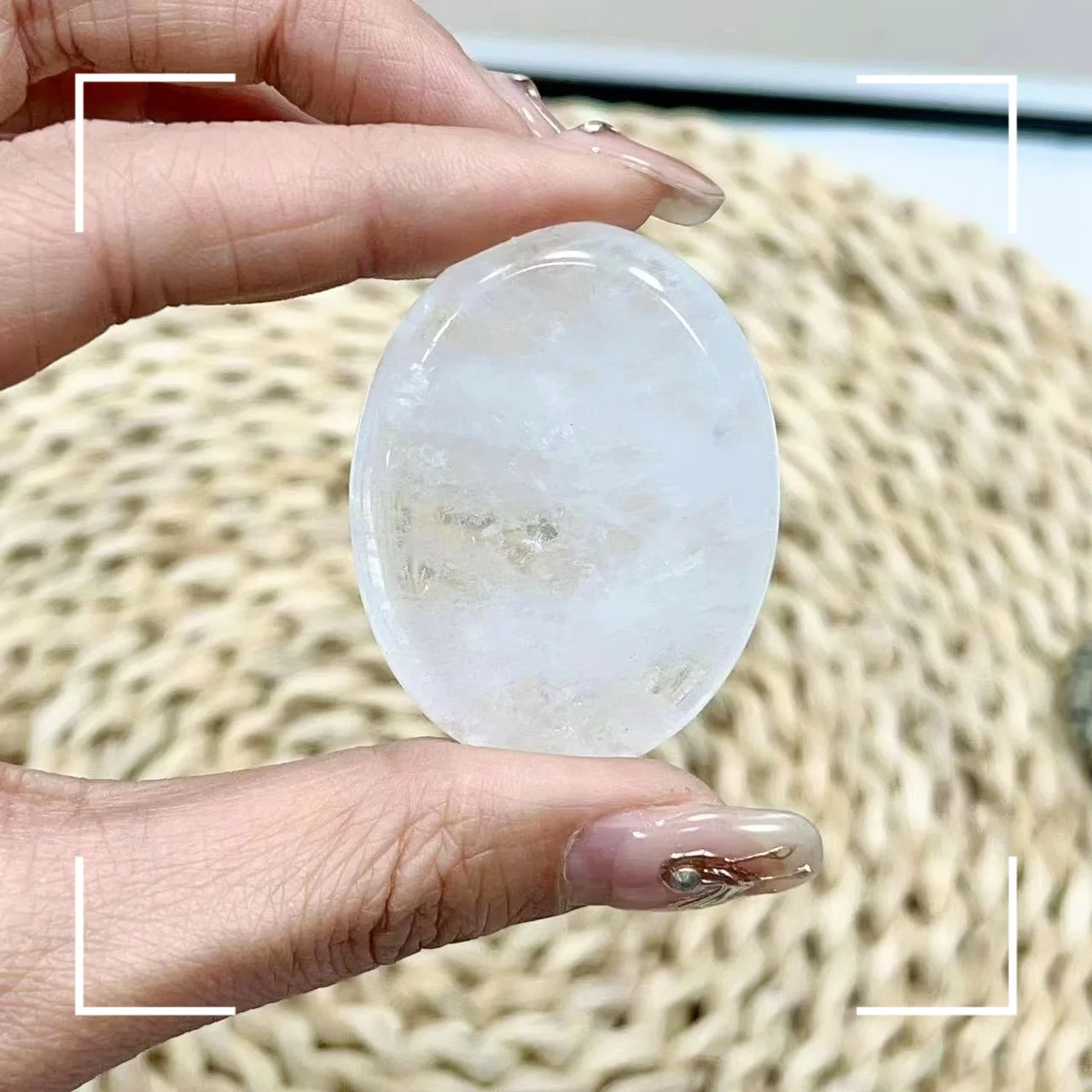 

Кристаллы для массажа лица